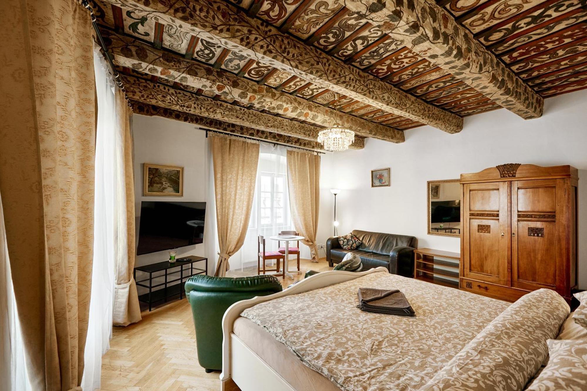 At The Blue Lion & Parking Assistance Appartement Praag Buitenkant foto