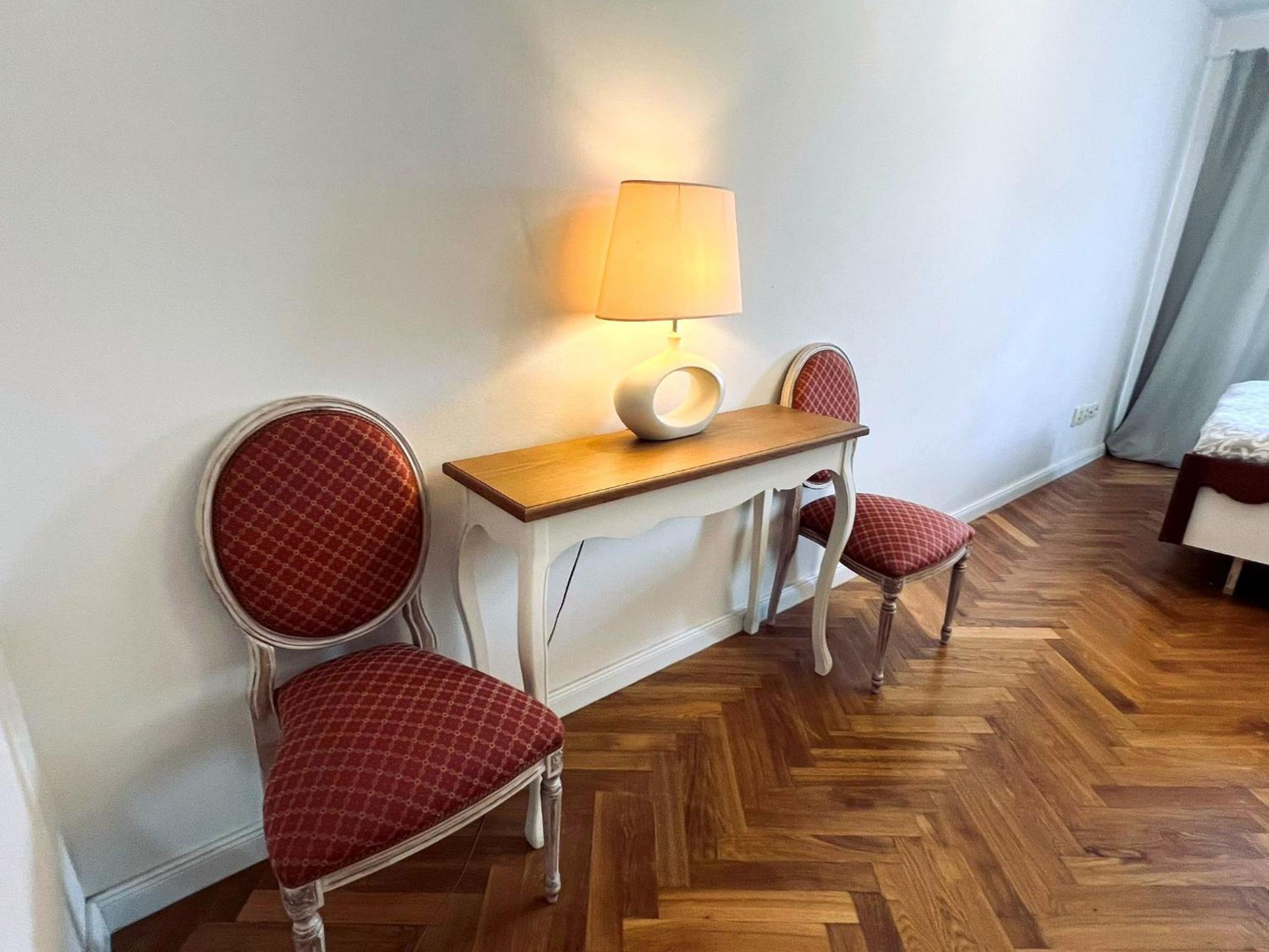 At The Blue Lion & Parking Assistance Appartement Praag Buitenkant foto
